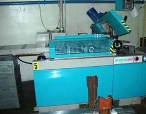 dispositivo industriale per tornitura